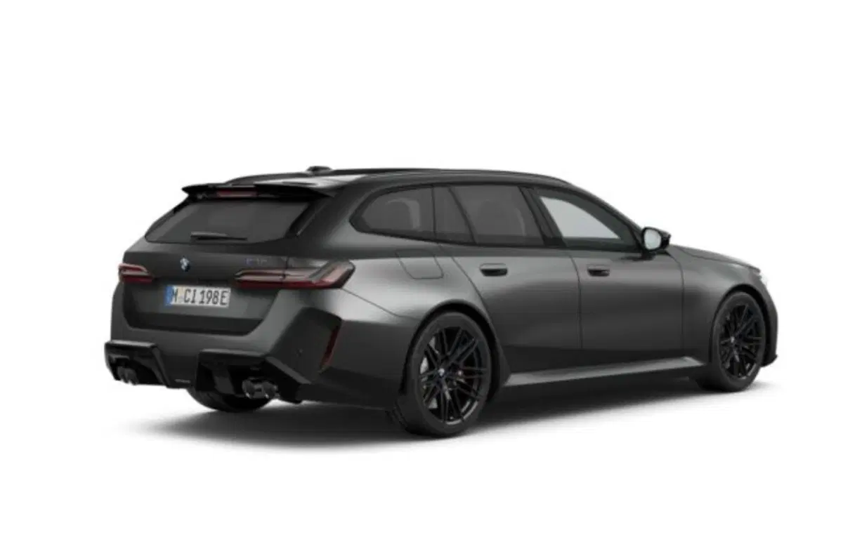BMW Serie 5 Touring nuova a Verona (2)