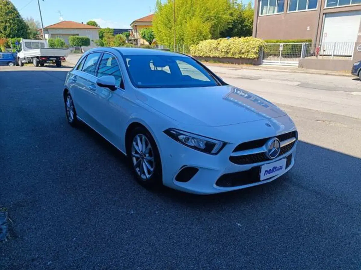 Mercedes-Benz Classe A Sedan usata a Pisa (13)