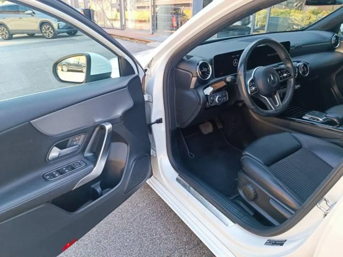 Mercedes-Benz Classe A Sedan usata a Pisa (14)