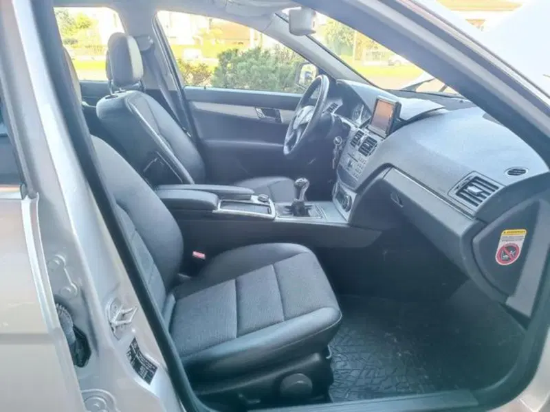 Mercedes-Benz Classe C usata a Pisa (12)