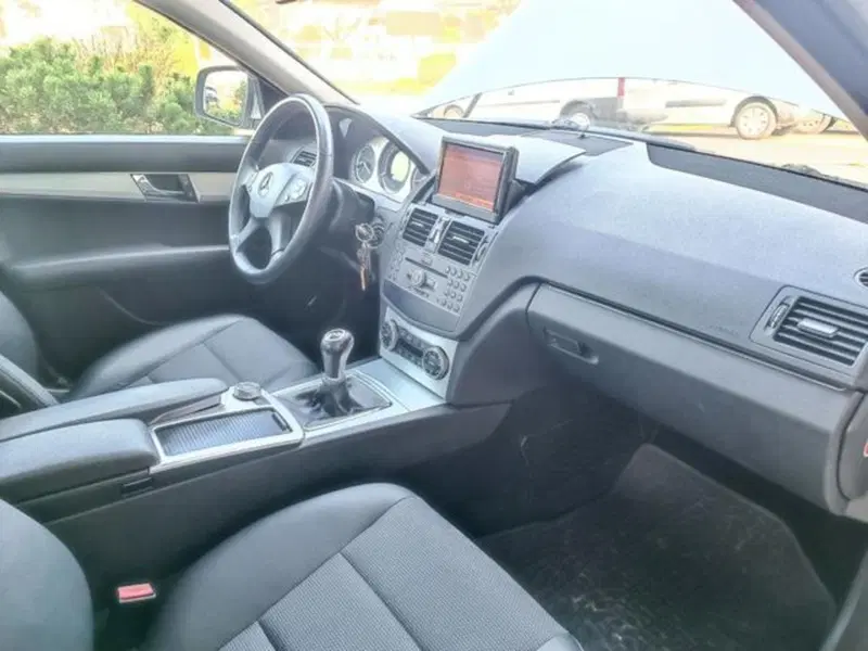 Mercedes-Benz Classe C usata a Pisa (13)