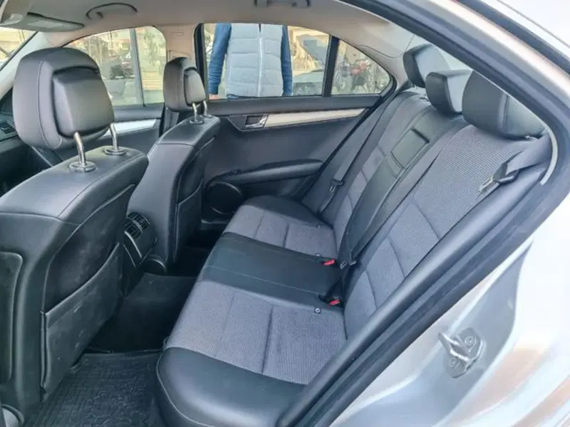 Mercedes-Benz Classe C usata a Pisa (9)