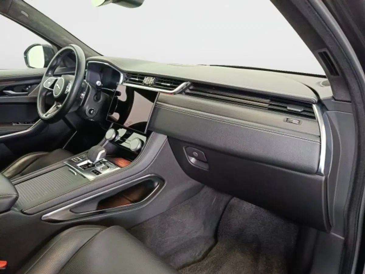 Jaguar F-Pace usata a Teramo (10)