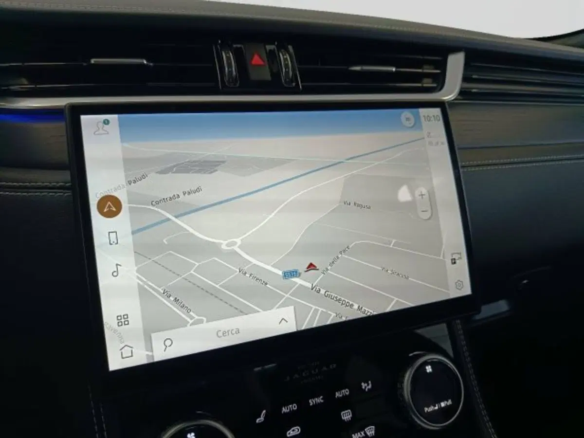 Jaguar F-Pace usata a Teramo (13)