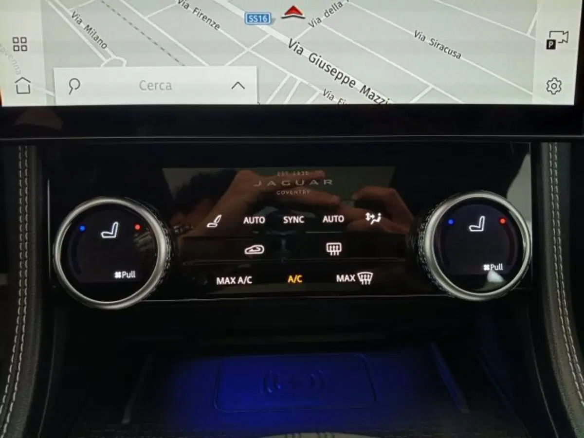 Jaguar F-Pace usata a Teramo (16)
