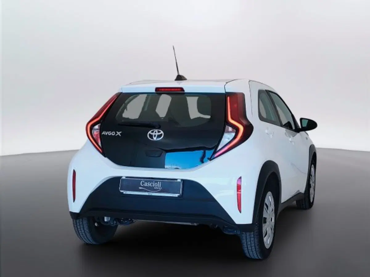 Toyota Aygo X usata a Teramo (5)