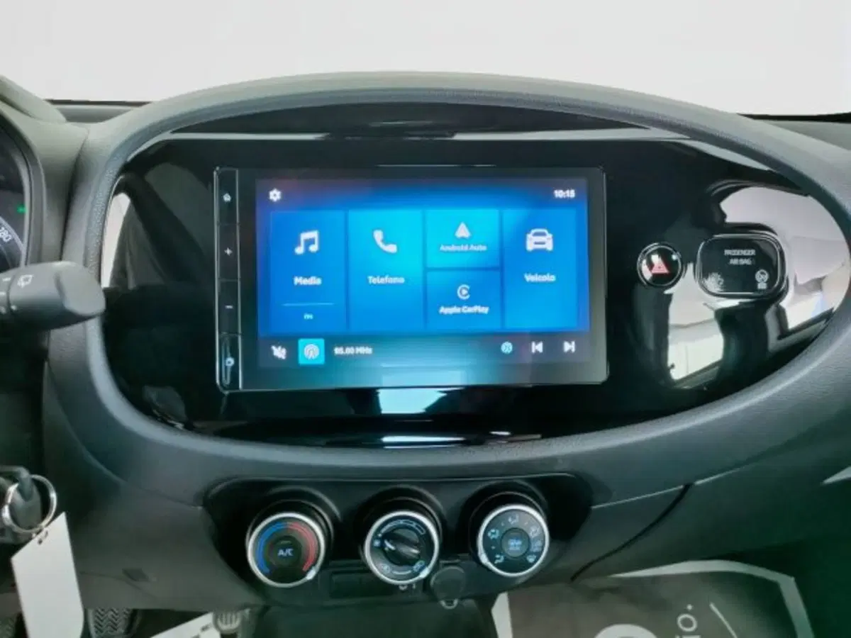 Toyota Aygo X usata a Teramo (14)