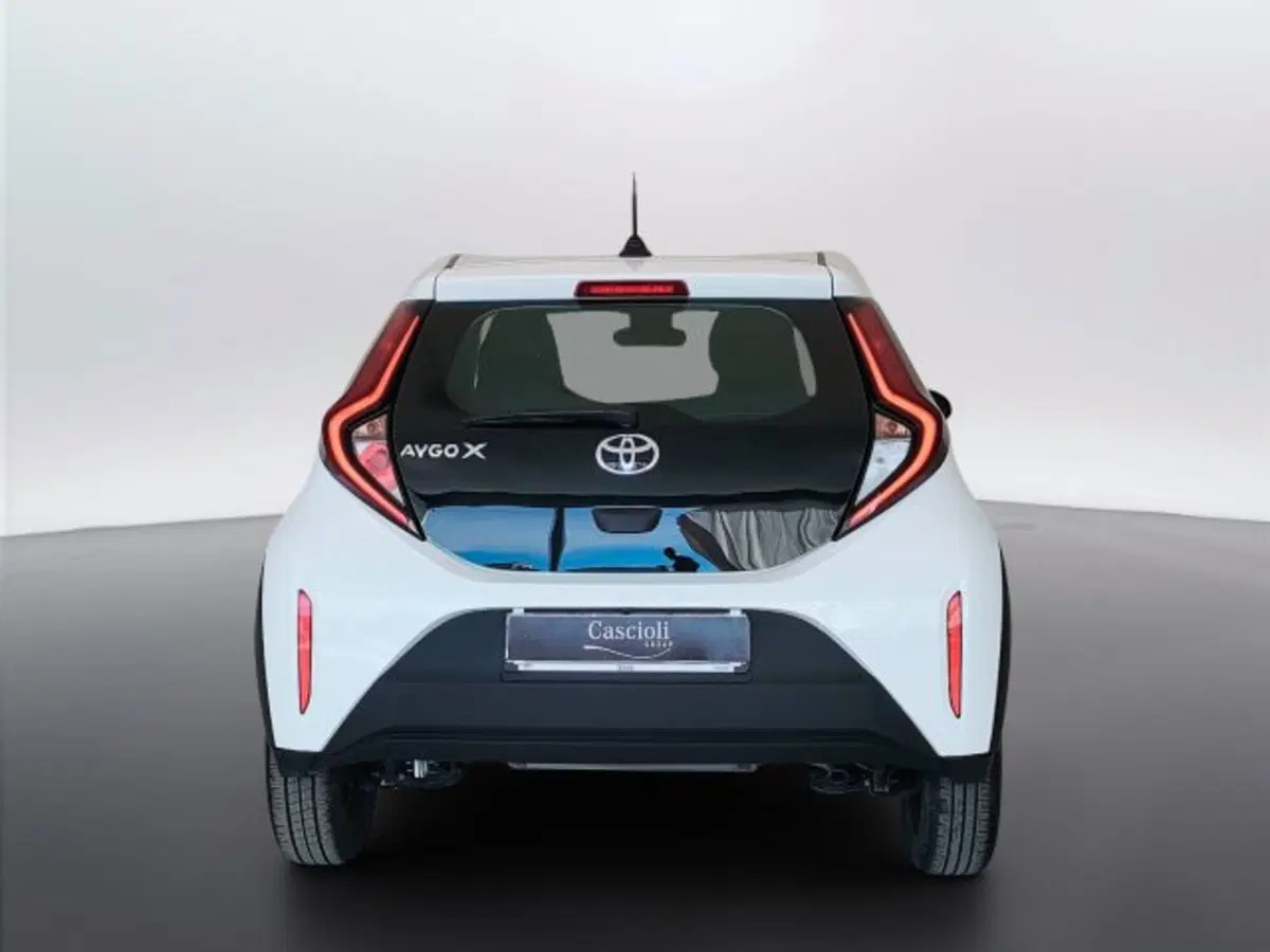Toyota Aygo X usata a Teramo (6)