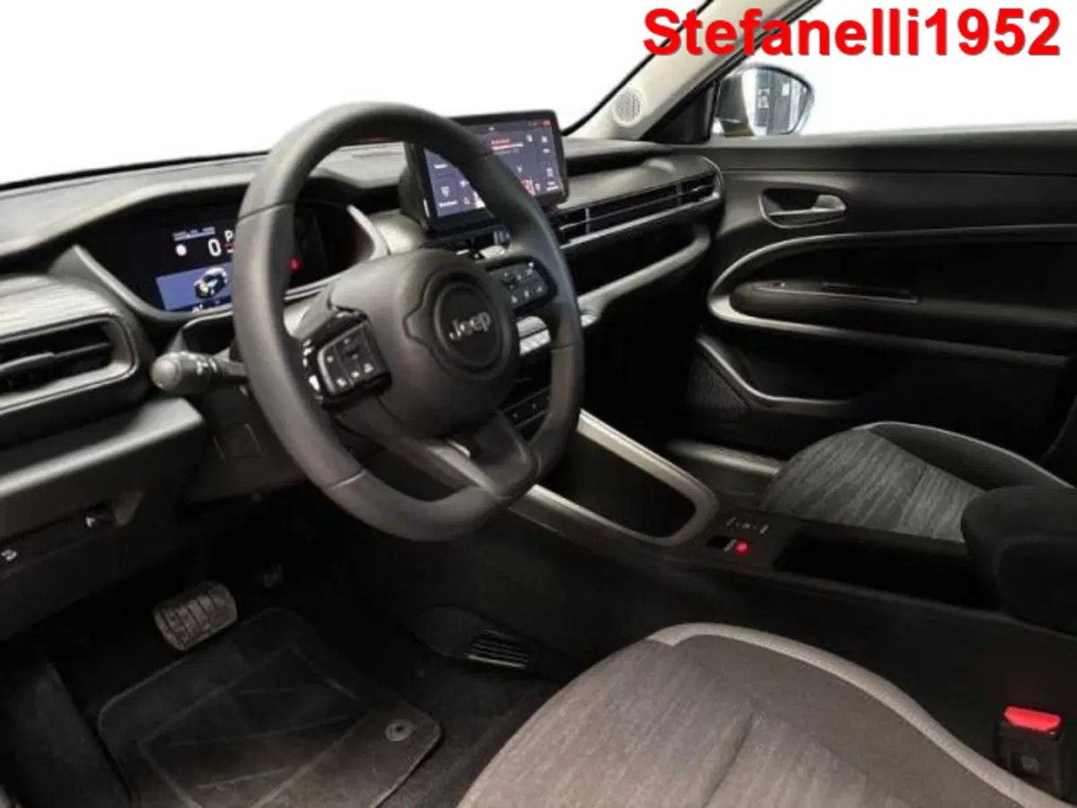 Jeep Avenger usata a Bologna (11)
