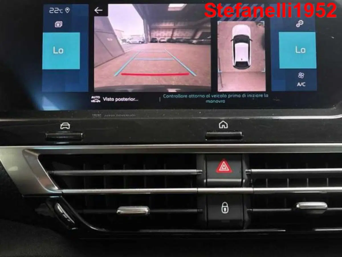 Citroen e-C4 X usata a Bologna (17)