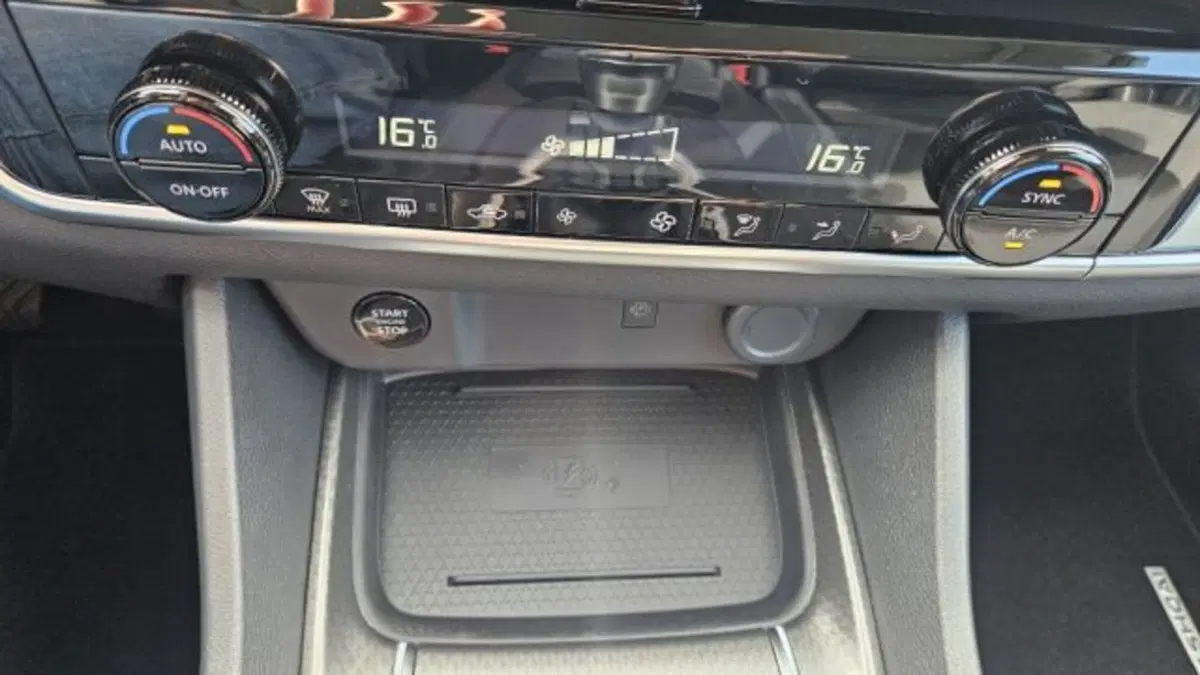 Nissan Qashqai nuova a Lucca (18)