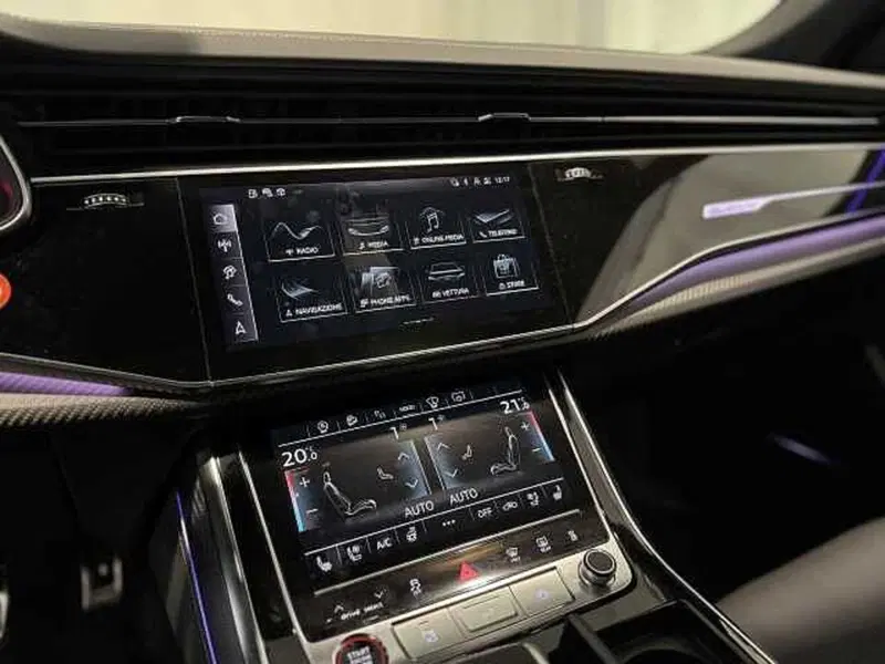 Audi SQ8 usata a Genova (10)