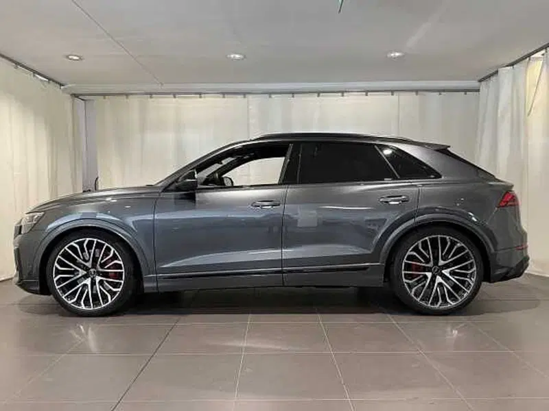 Audi SQ8 usata a Genova (4)