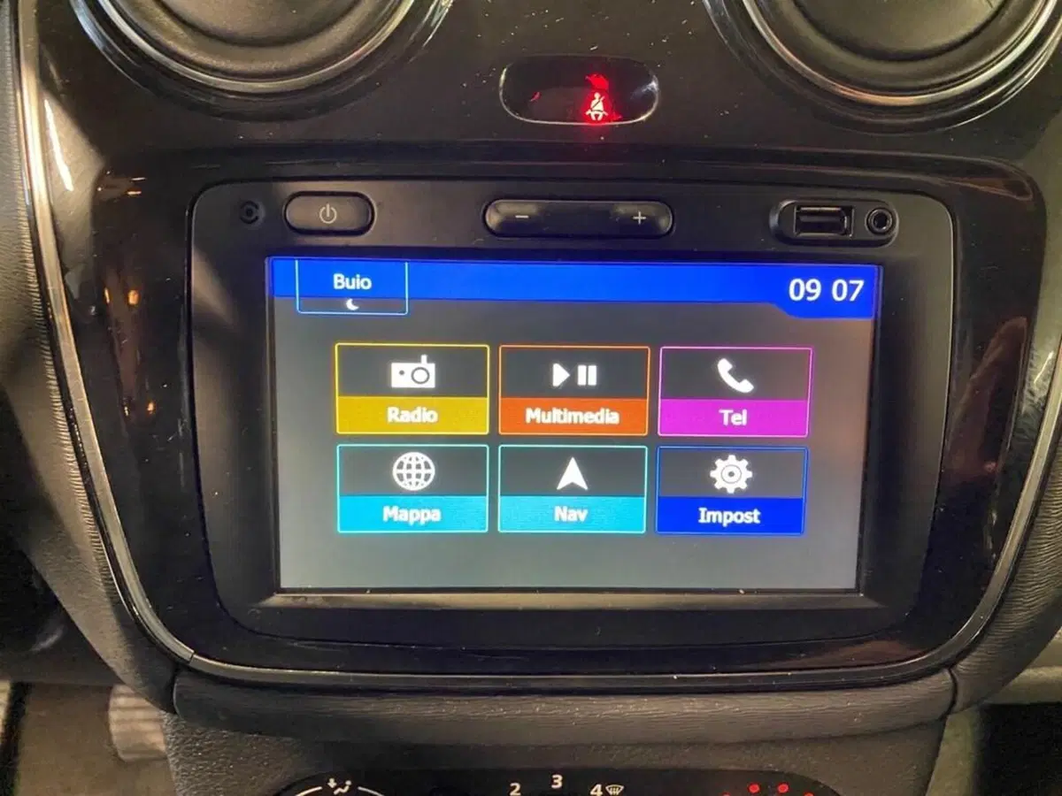 Dacia Lodgy usata a Torino (9)