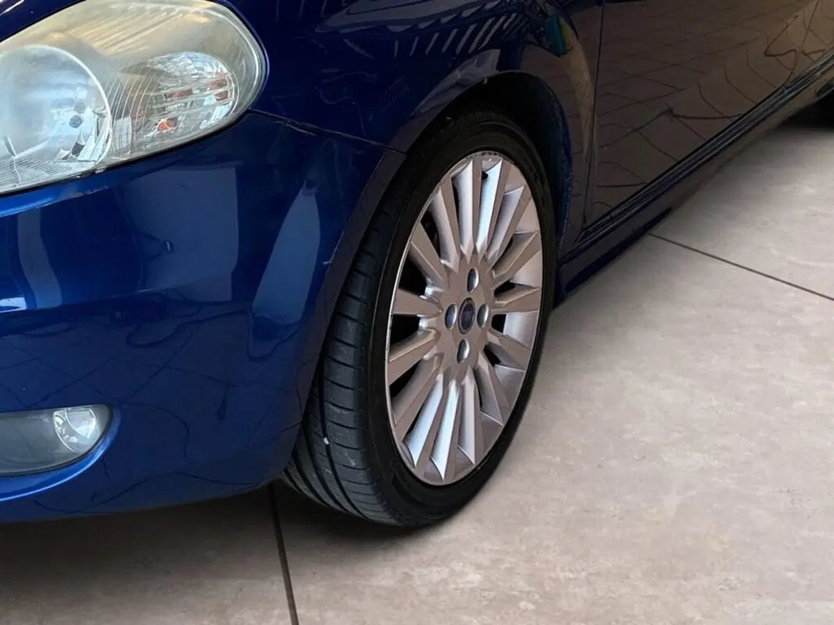 Fiat Grande Punto usata a Torino (15)