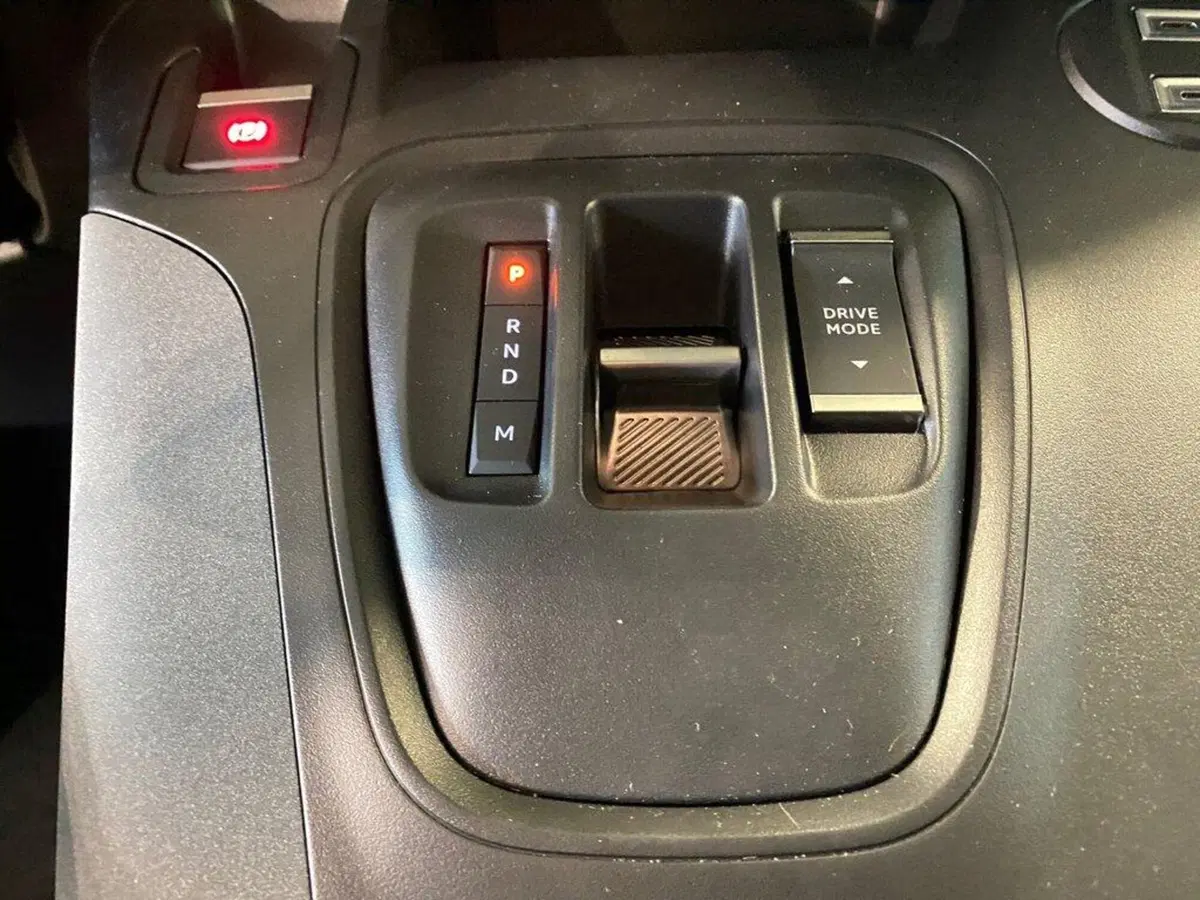 Peugeot Rifter nuova a Torino (11)