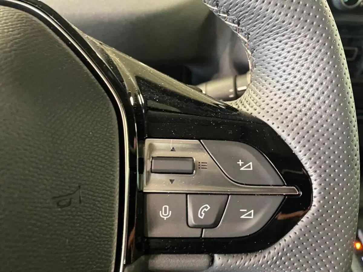 Peugeot Rifter nuova a Torino (13)