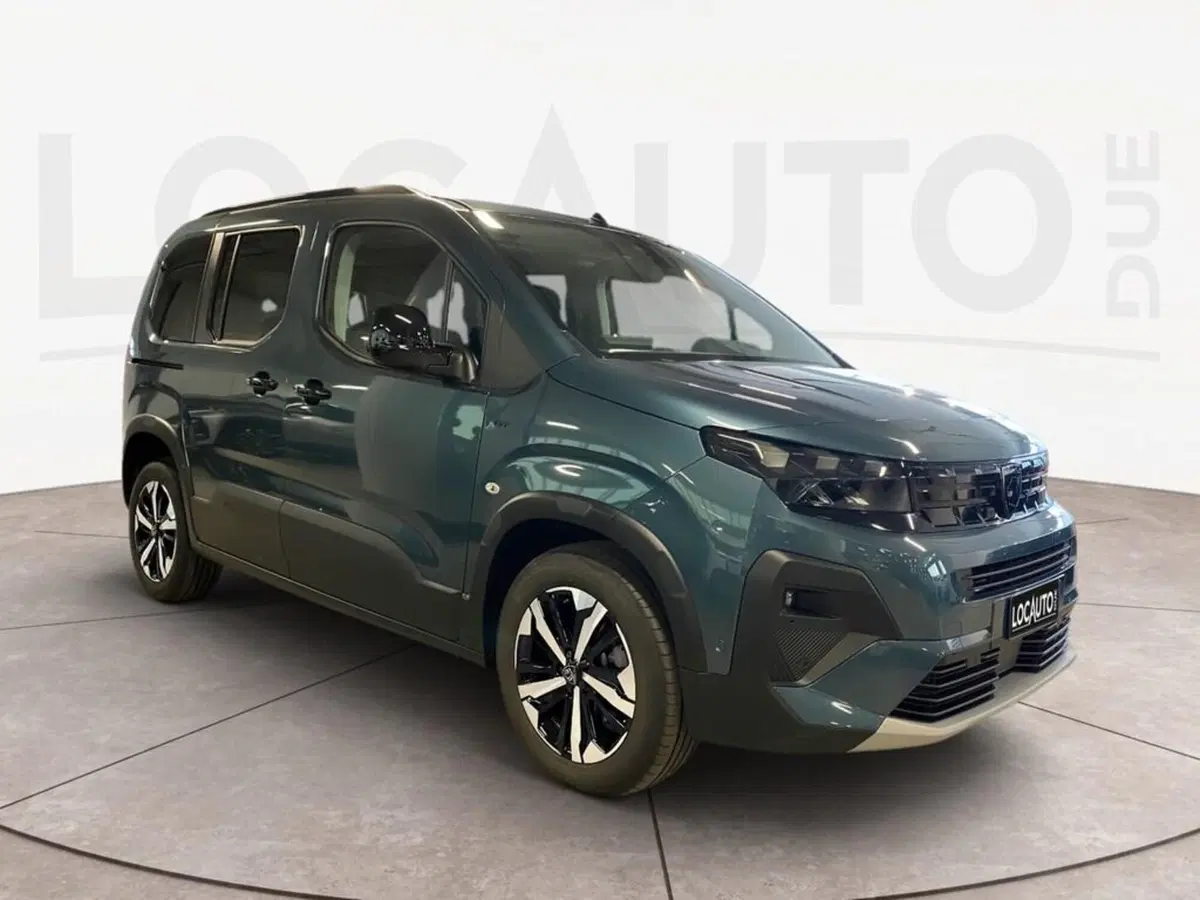 Peugeot Rifter nuova a Torino (3)