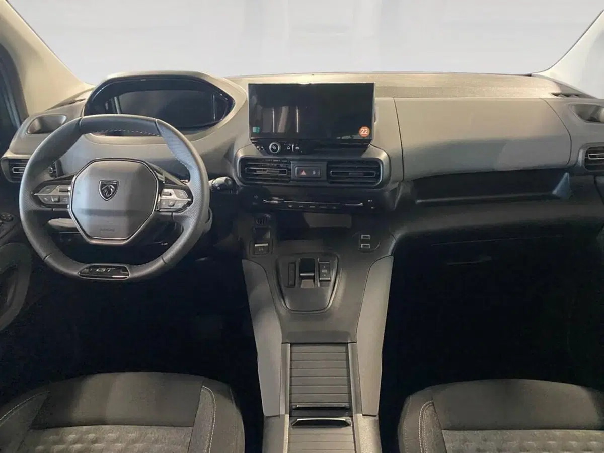 Peugeot Rifter nuova a Torino (6)