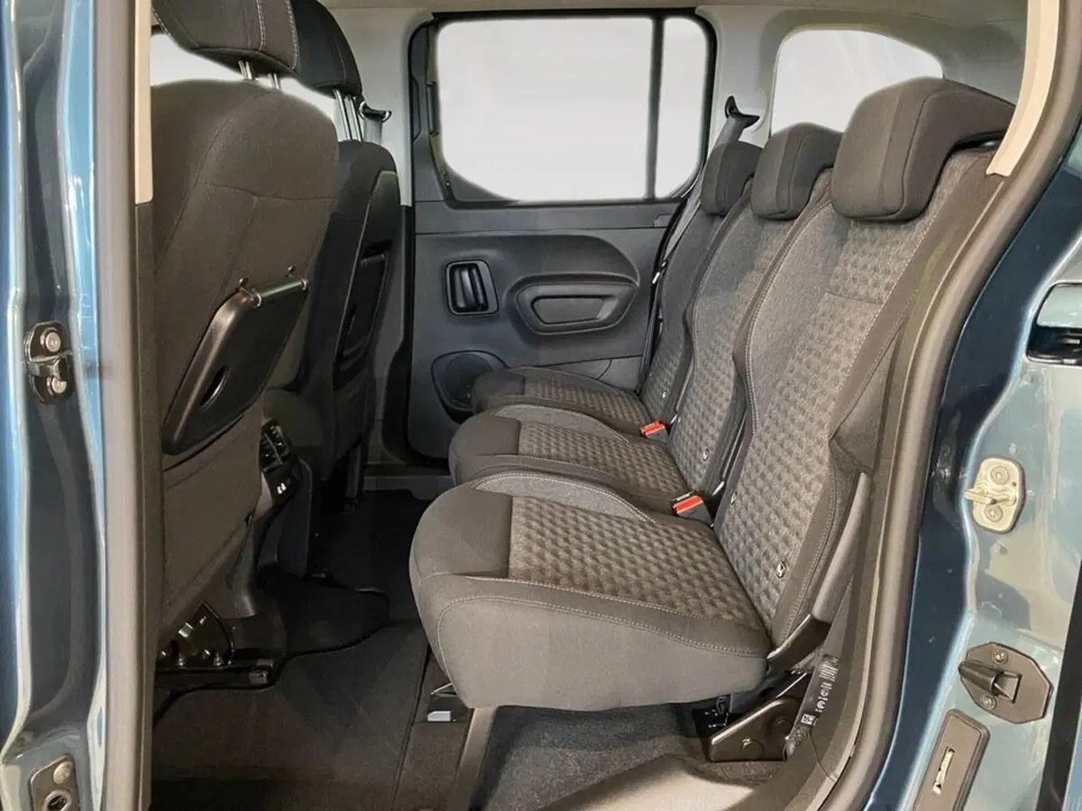 Peugeot Rifter nuova a Torino (8)