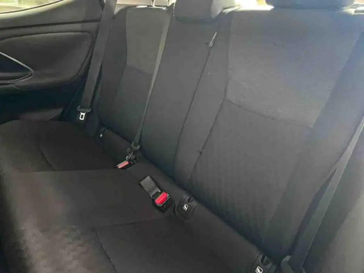 Toyota Yaris usata a Torino (9)