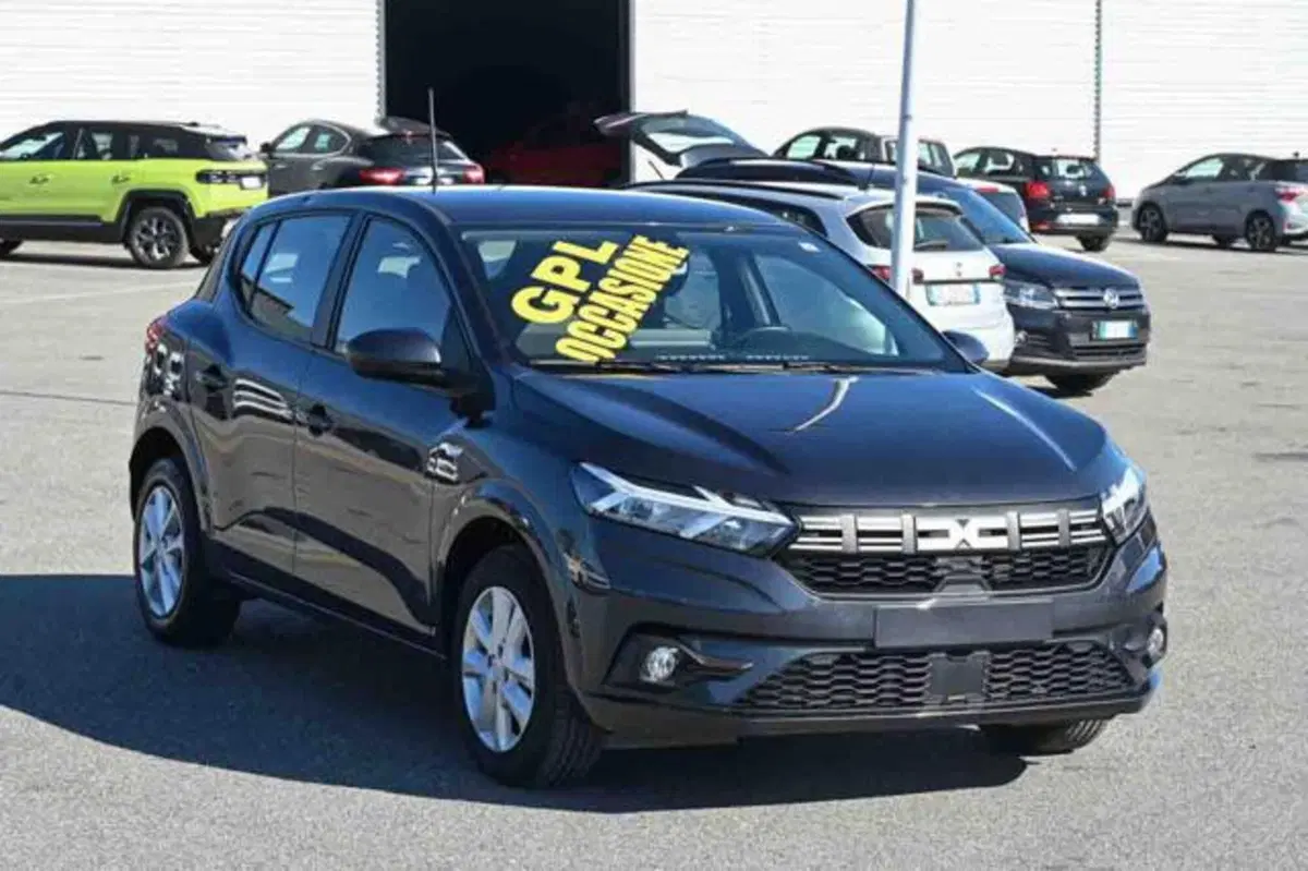 Dacia Sandero usata a Torino (2)