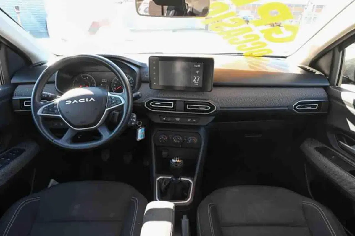 Dacia Sandero usata a Torino (7)
