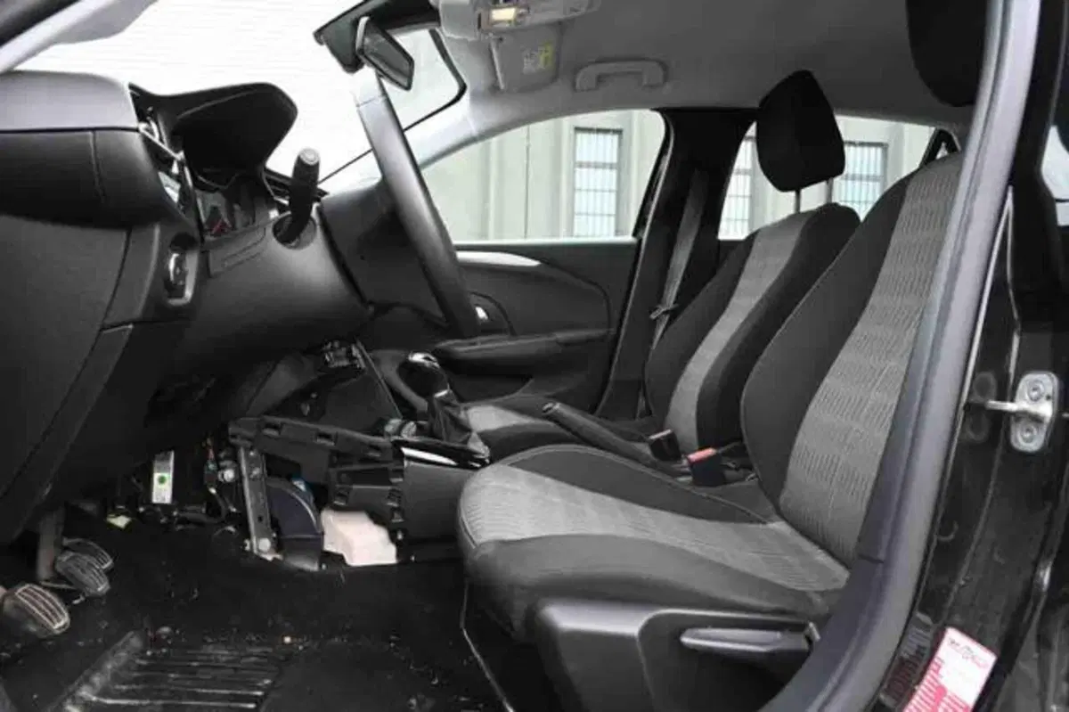 Opel Corsa usata a Torino (9)
