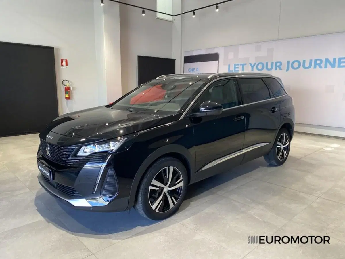 Peugeot 5008 usata a Bari
