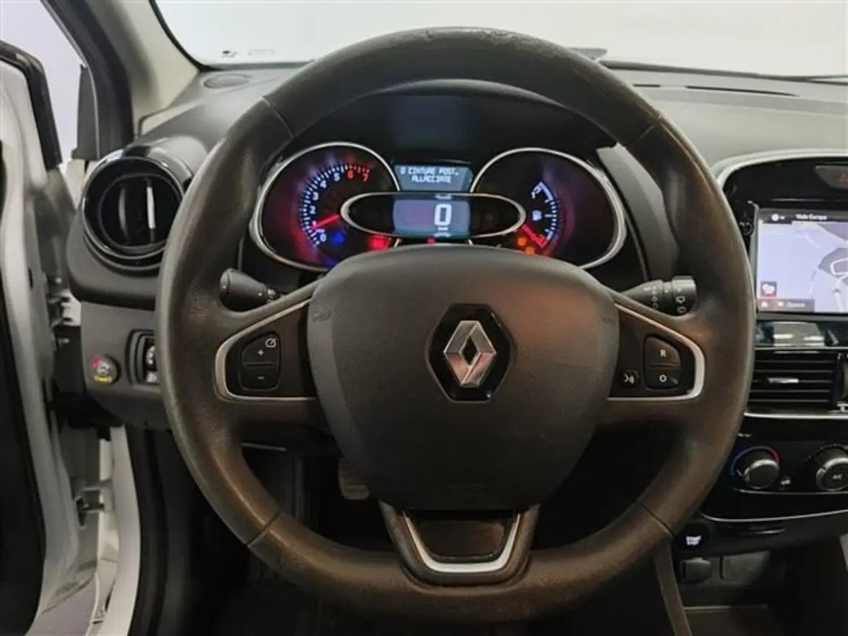 Renault Clio usata a Siena (10)
