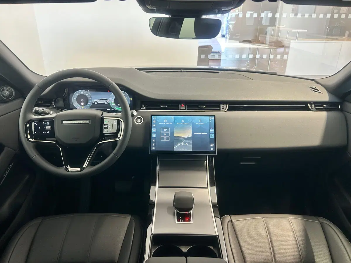 Land Rover Range Rover Evoque nuova a Napoli (4)