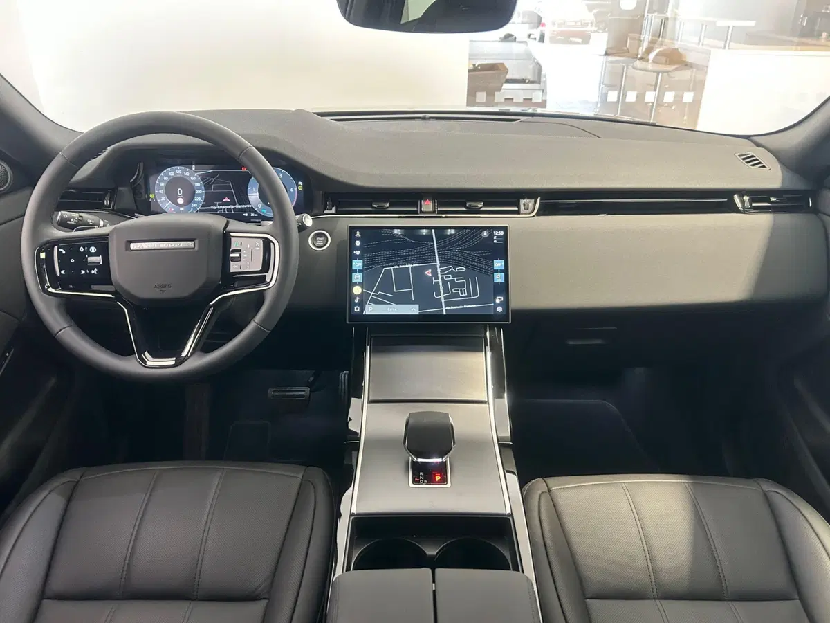 Land Rover Range Rover Evoque nuova a Napoli (4)