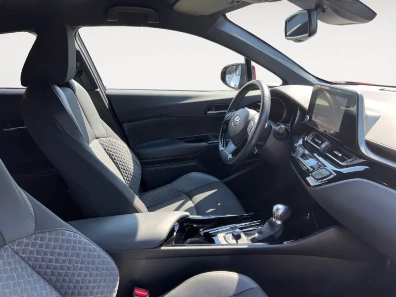 Toyota Toyota C-HR usata a Verona (8)