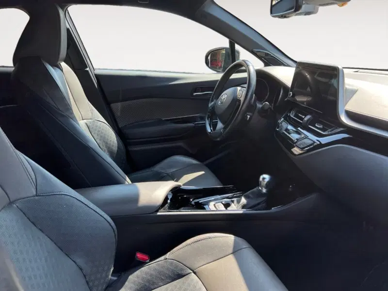 Toyota Toyota C-HR usata a Verona (7)