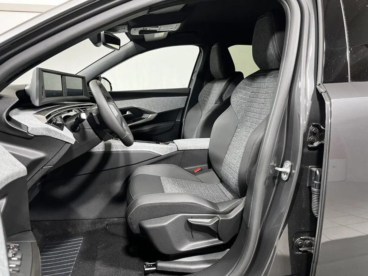 Peugeot 3008 nuova a Sondrio (10)