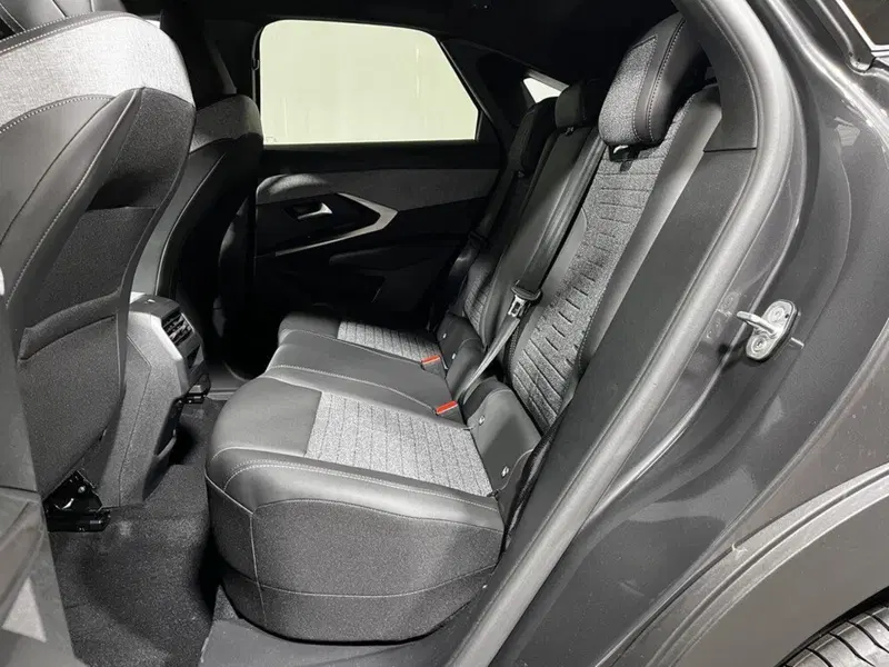 Peugeot 3008 nuova a Sondrio (11)