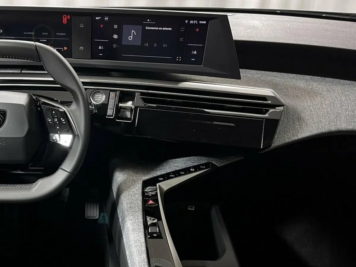 Peugeot 3008 nuova a Sondrio (13)