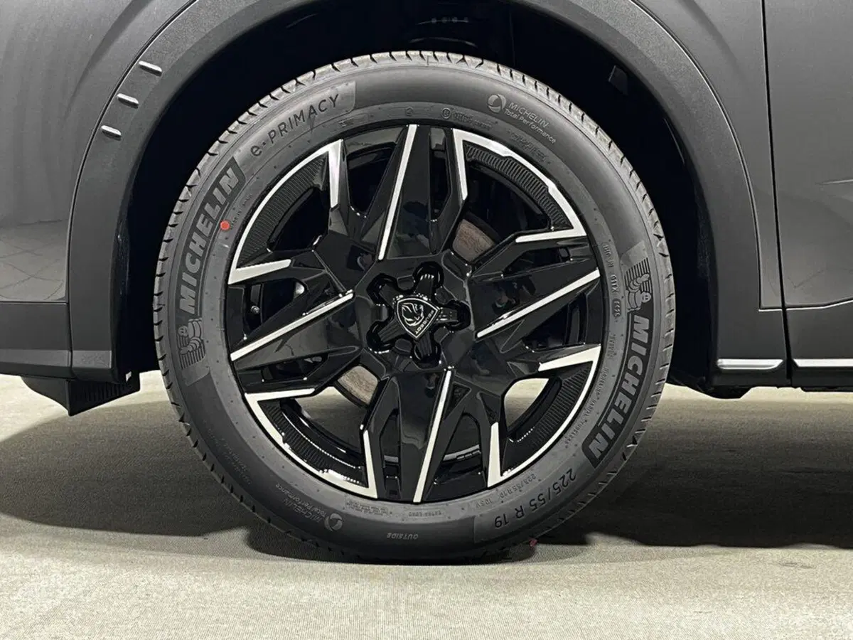 Peugeot 3008 nuova a Sondrio (9)
