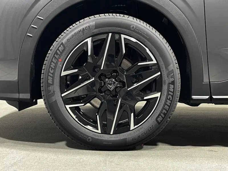 Peugeot 3008 nuova a Sondrio (9)
