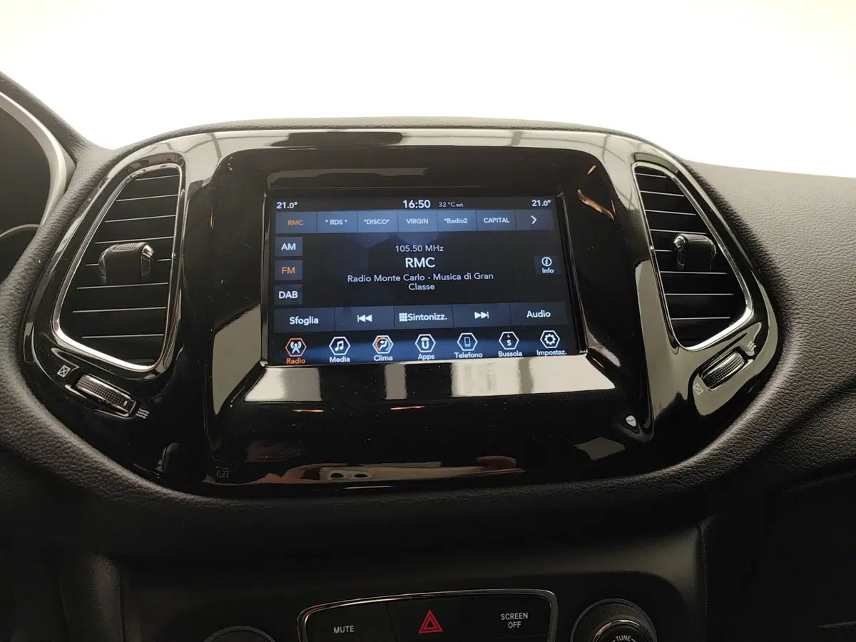 Jeep Compass usata a Como (11)