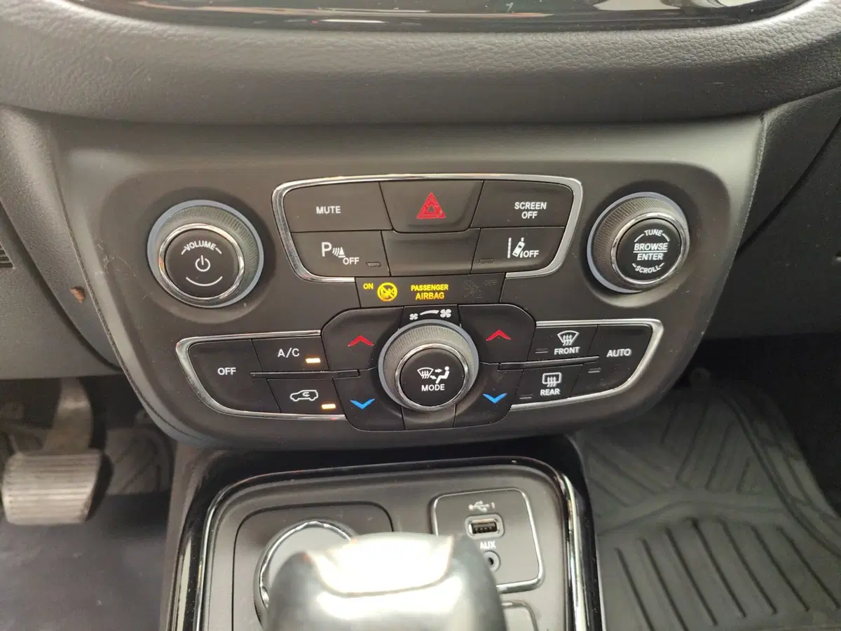 Jeep Compass usata a Como (16)