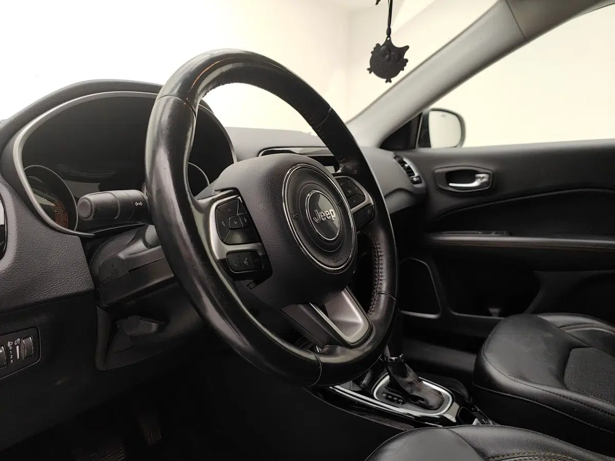 Jeep Compass usata a Como (9)