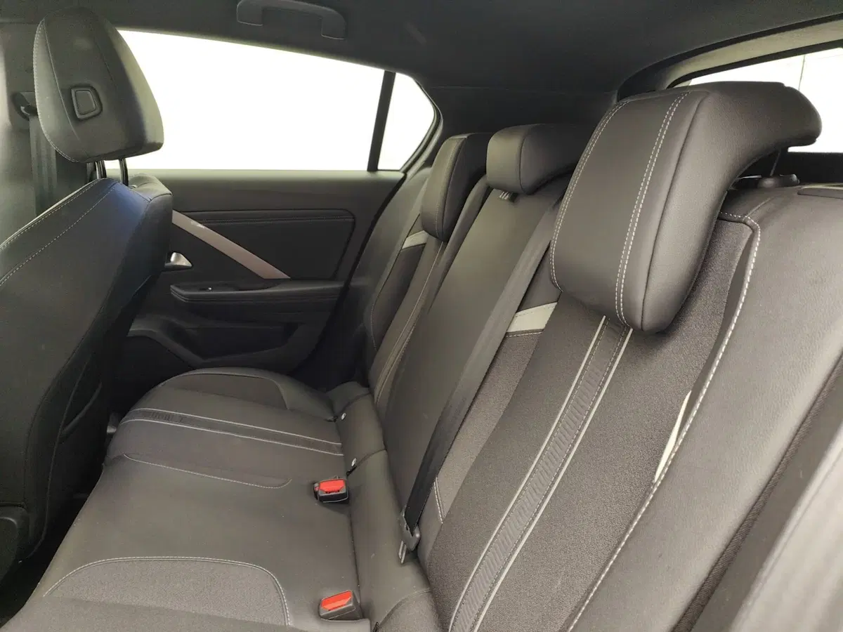 Opel Astra usata a Como (12)