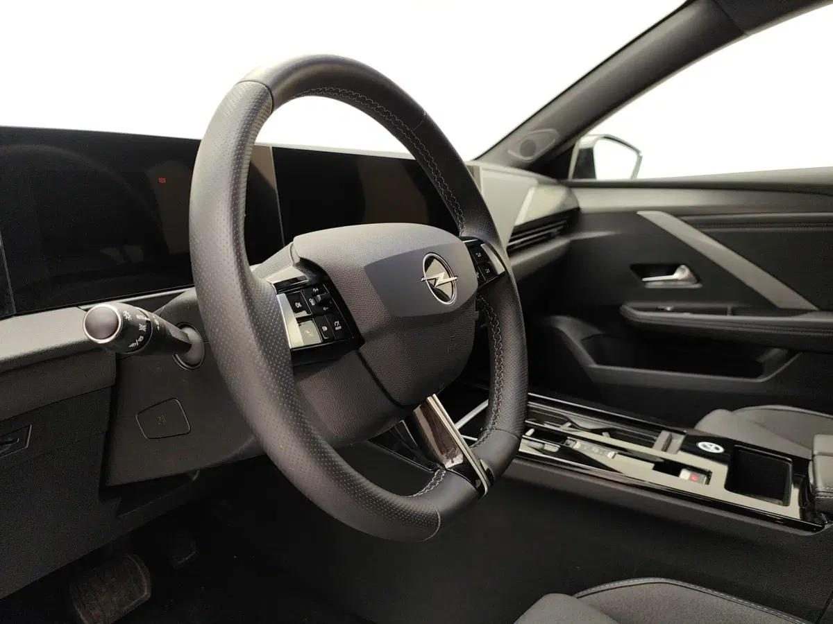 Opel Astra usata a Como (8)