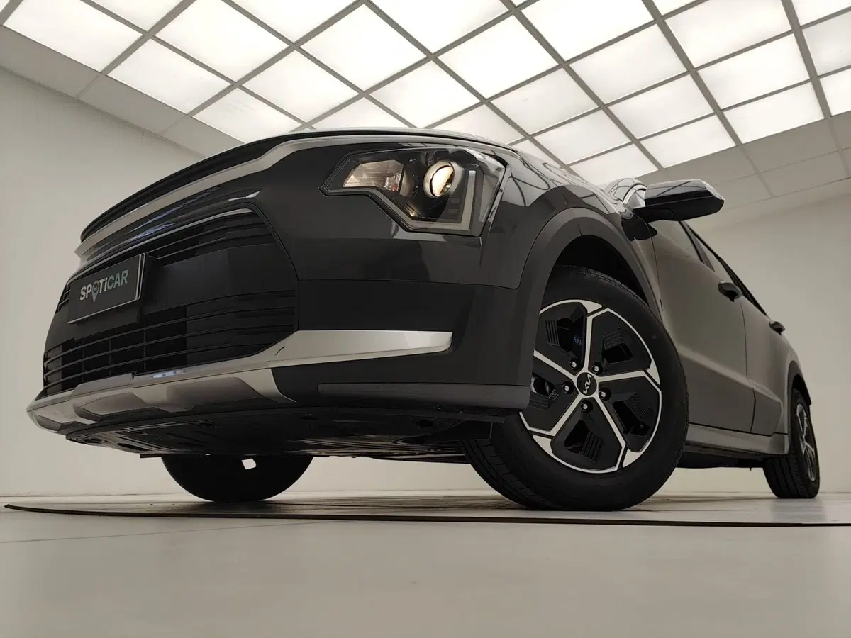 Kia Niro usata a Como (14)