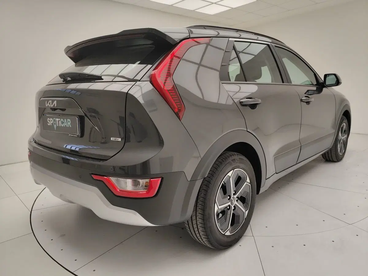 Kia Niro usata a Como (6)