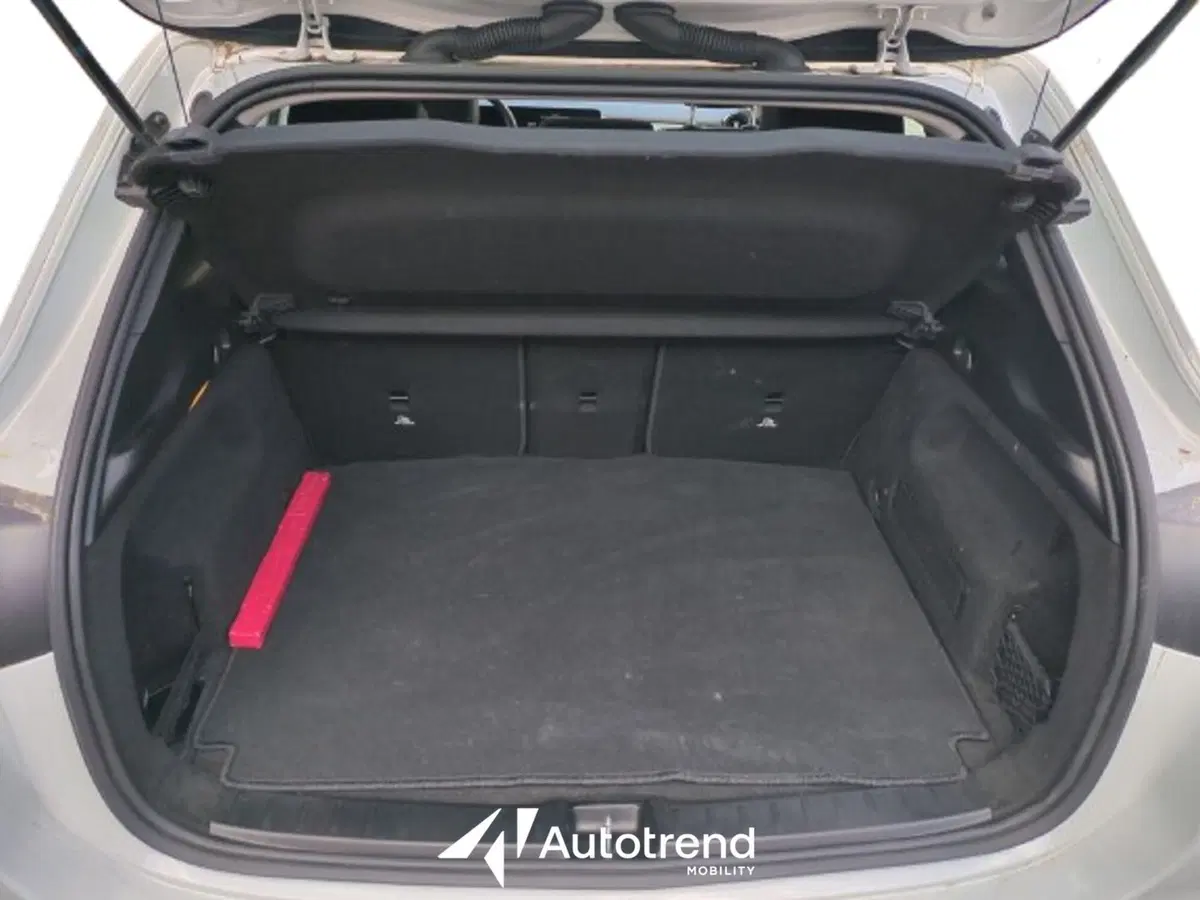 Mercedes-Benz GLA SUV usata a Bari (16)
