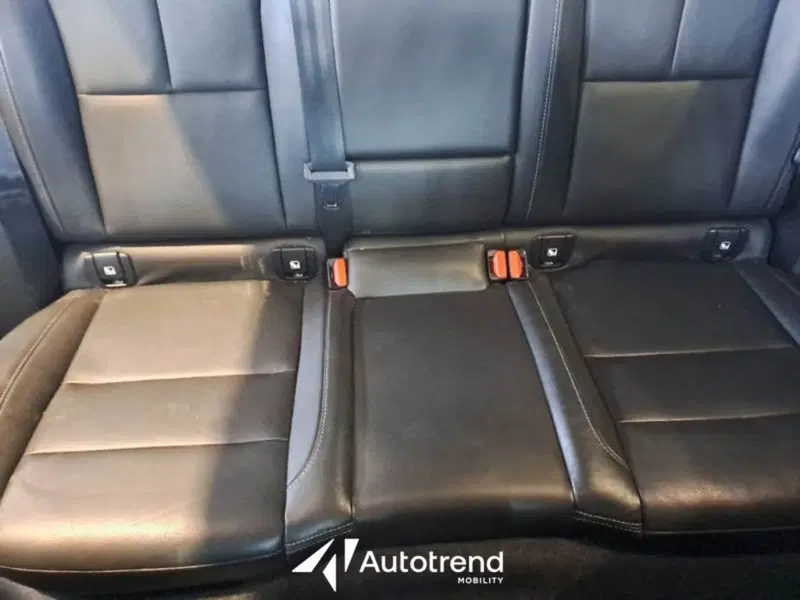 Volvo XC40 usata a Bari (11)