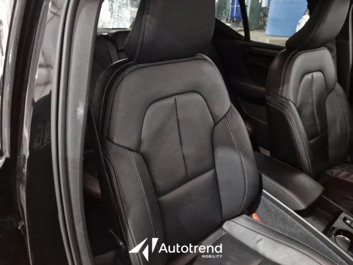 Volvo XC40 usata a Bari (17)