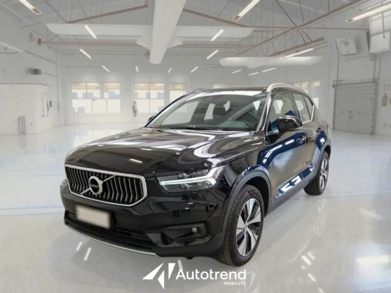 Volvo XC40 usata a Bari (12)